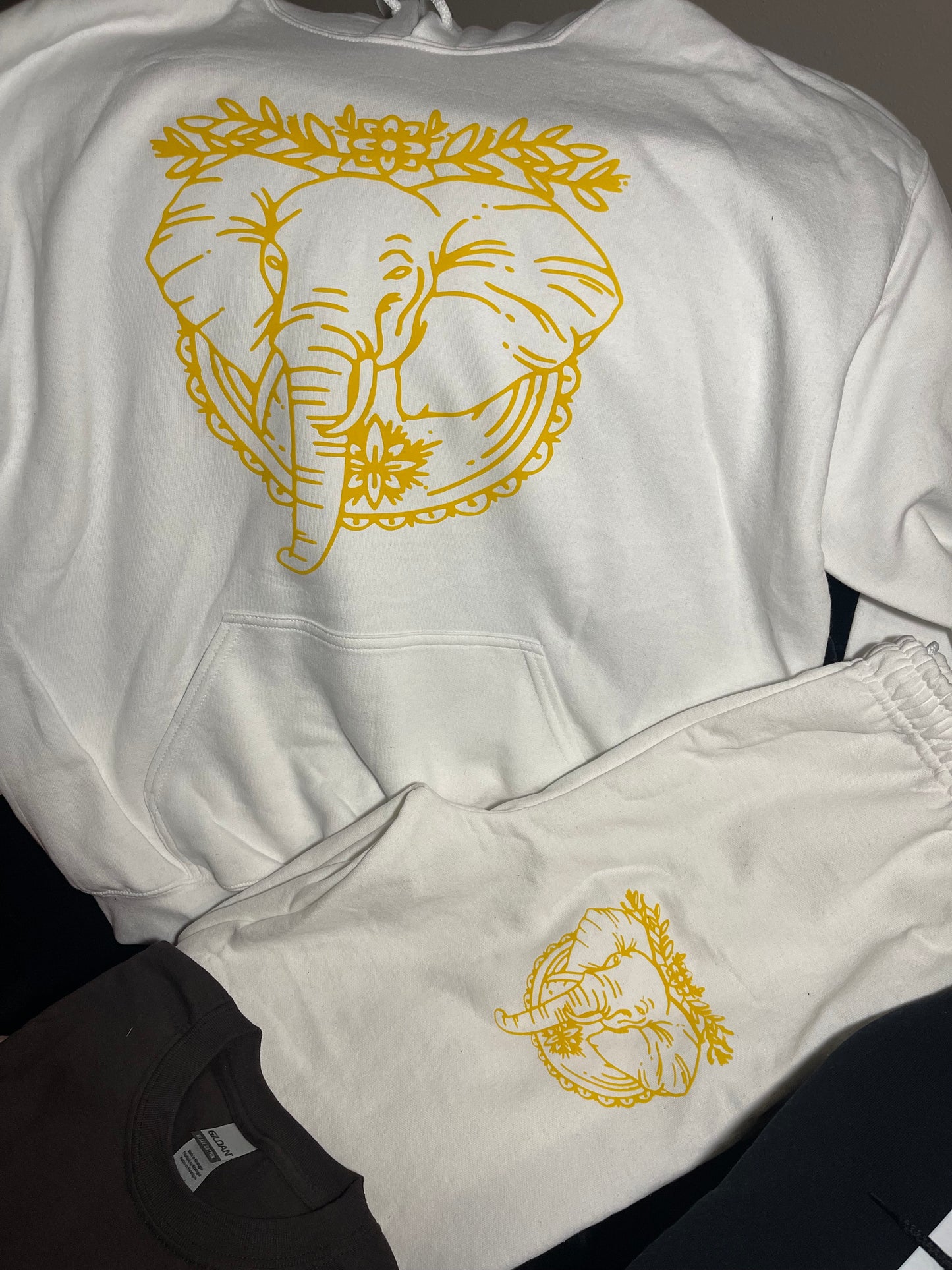 Strength jogging suits
